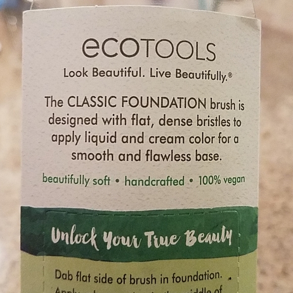 Ecotool foundation brush - Picture 4 of 5